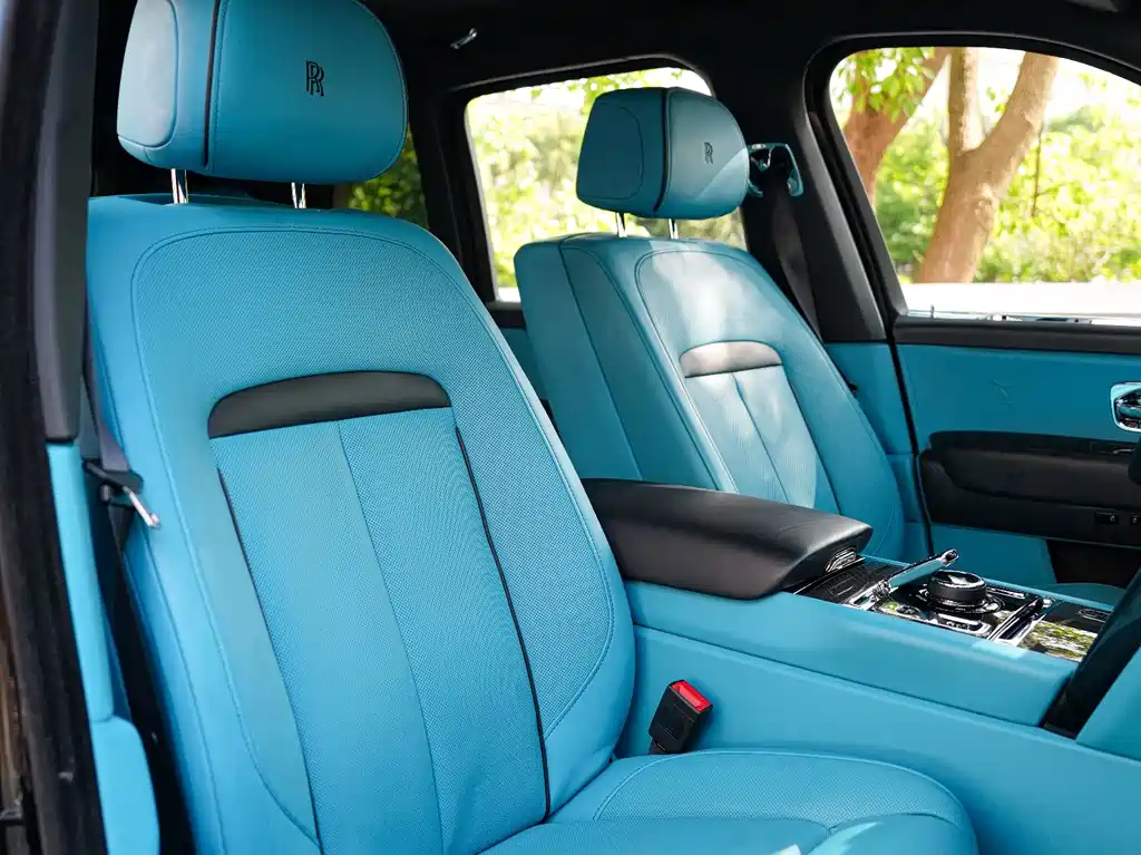 Rolls-Royce Cullinan — миниатюра 11