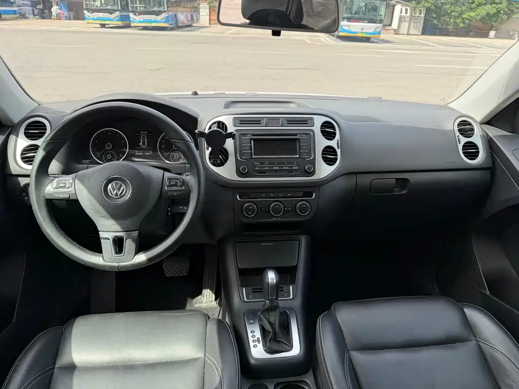 Volkswagen Tiguan — миниатюра 6