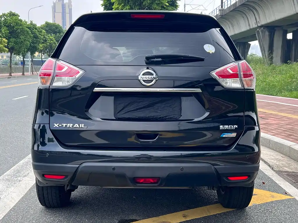 Nissan X-Trail — миниатюра 8