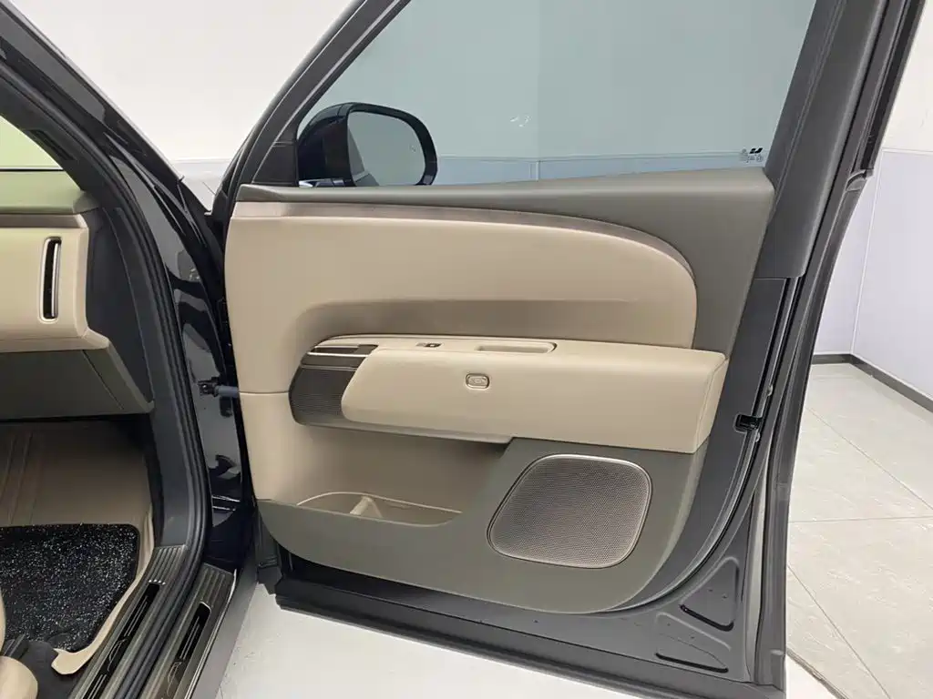 Li Auto Li L8 — миниатюра 22