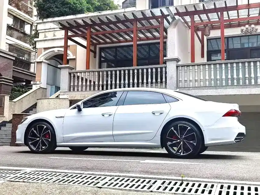 Audi A7L — миниатюра 2
