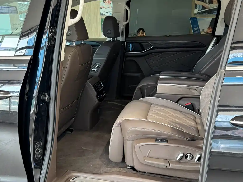 Volkswagen Viloran — миниатюра 7
