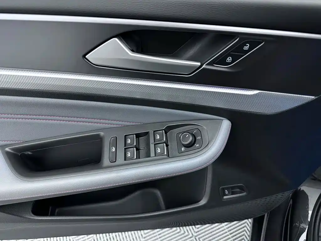Volkswagen Lamando — миниатюра 15