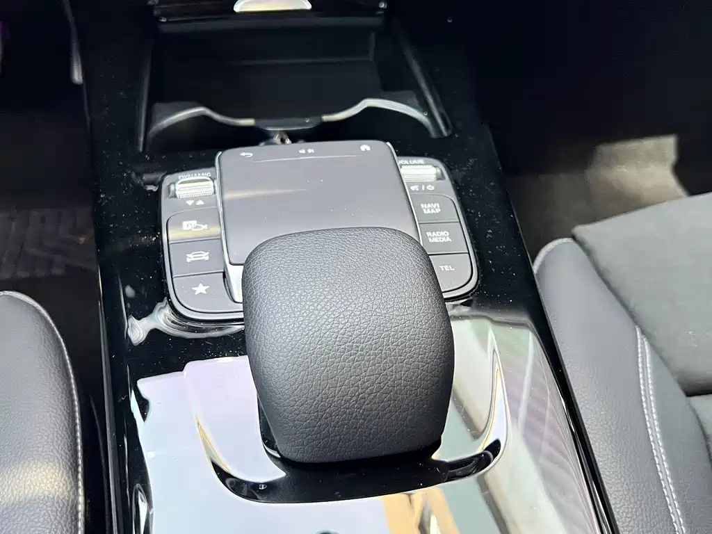 Mercedes-Benz A-Class — миниатюра 13