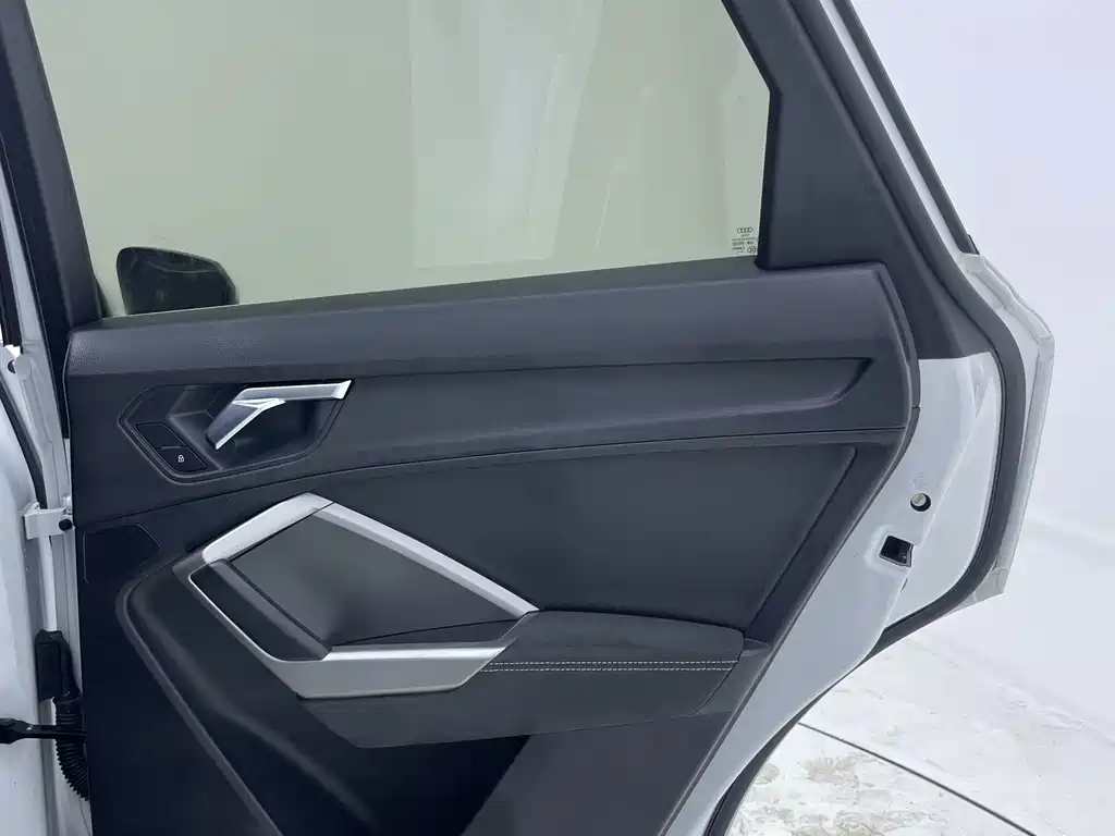 Audi Q3 — миниатюра 13