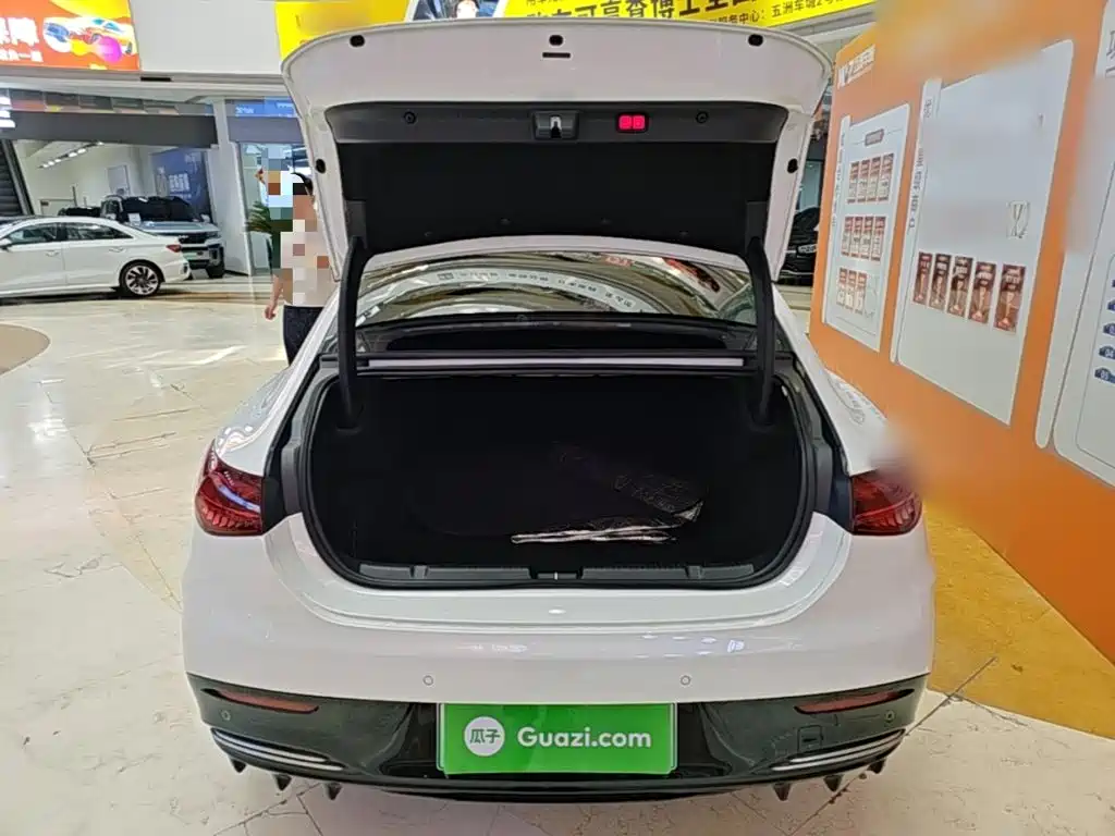 Mercedes-Benz EQE — миниатюра 19