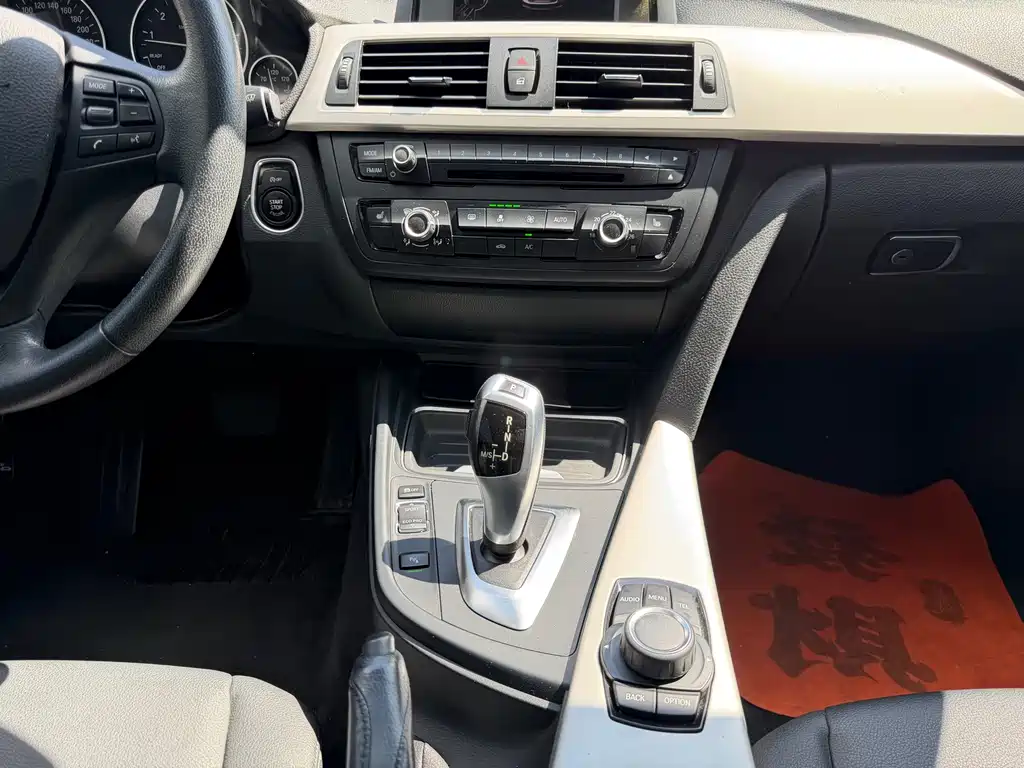 BMW 3 Series — миниатюра 19