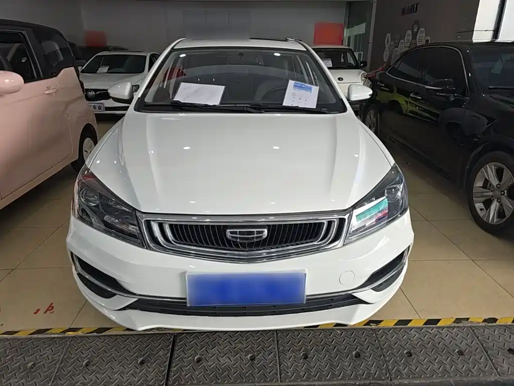 Geely Emgrand — миниатюра 3