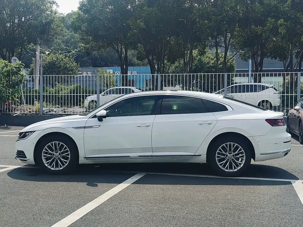 Volkswagen CC — миниатюра 4