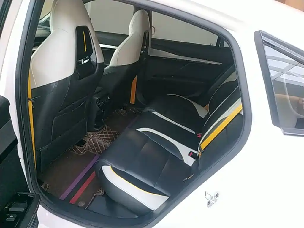 MG MG5 Scorpio — миниатюра 17