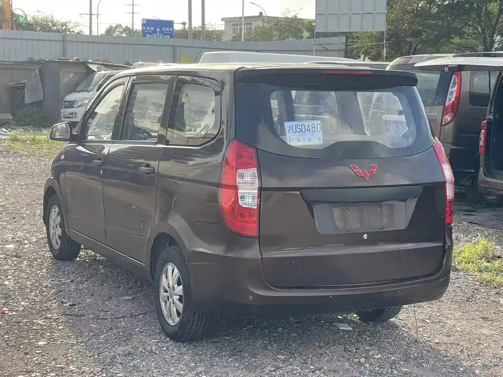 Wuling Hongguang — миниатюра 11