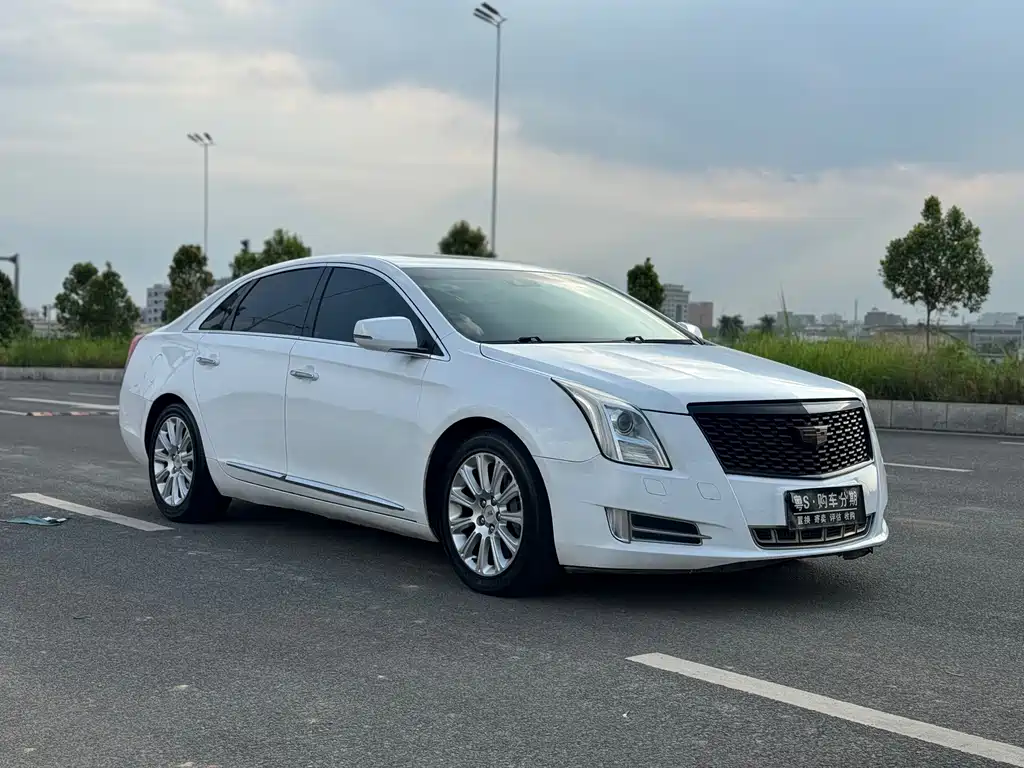 Cadillac XTS — миниатюра 2