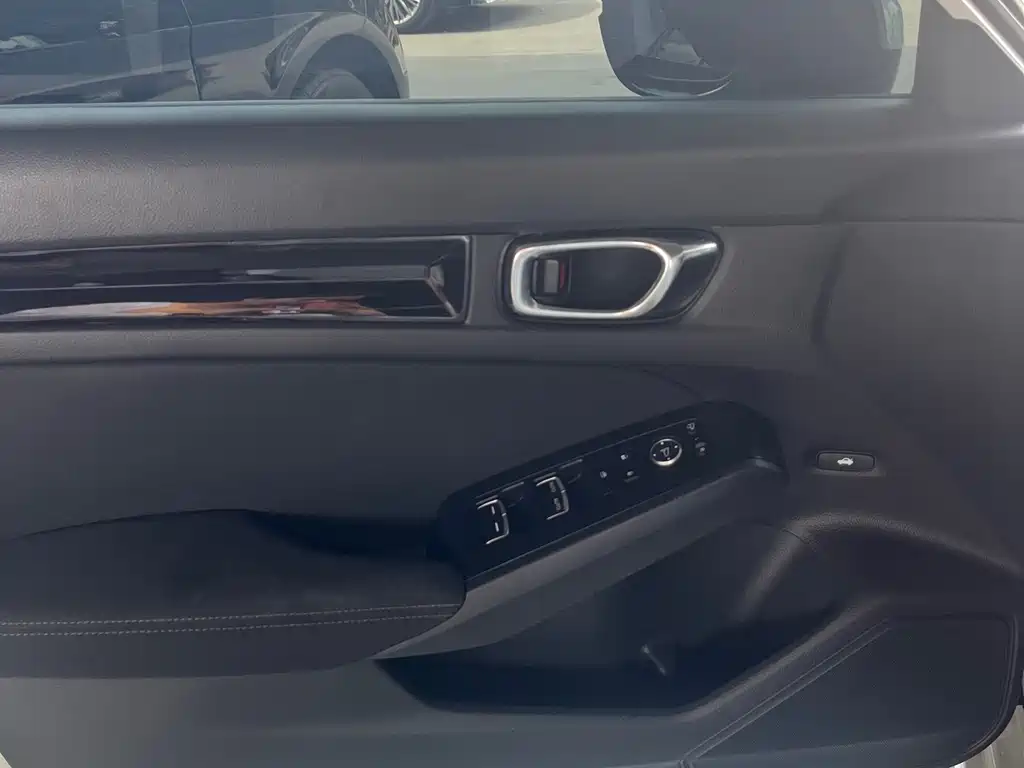 Honda Civic — миниатюра 12