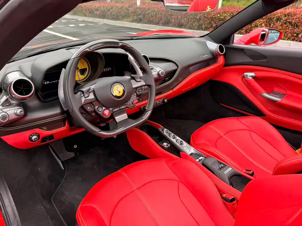 Ferrari F8 — миниатюра 8