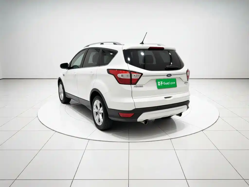 Ford Kuga — миниатюра 4