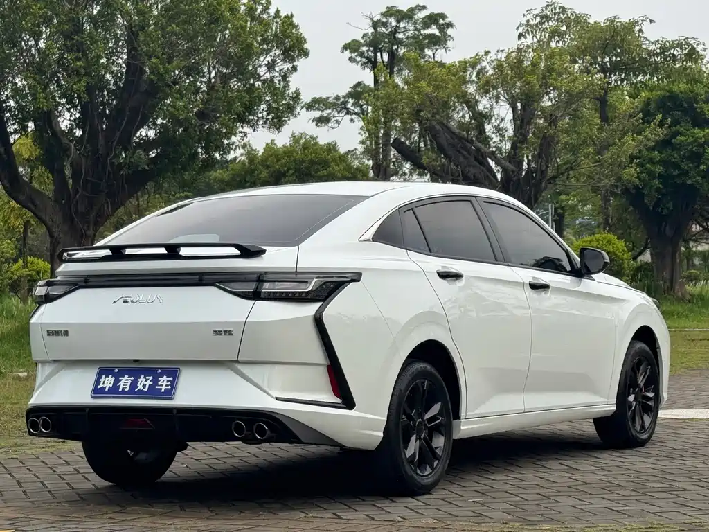 Aeolus Yixuan Mach Edition 1.5L Auto Wind Chaser Edition, фото 4