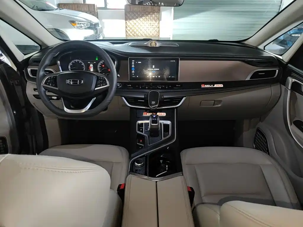 Geely Jia Ji — миниатюра 10