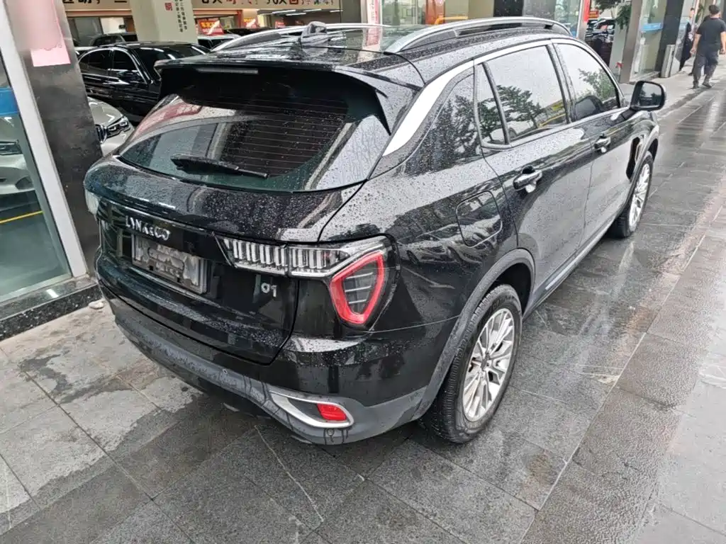 Lynk & Co 01 — миниатюра 7