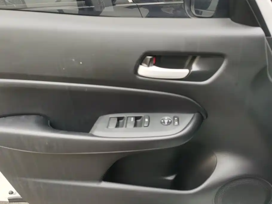 Honda Fit — миниатюра 7