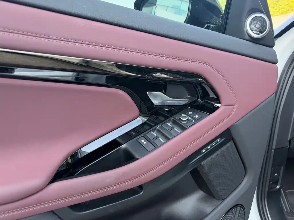Land Rover Evoque — миниатюра 11