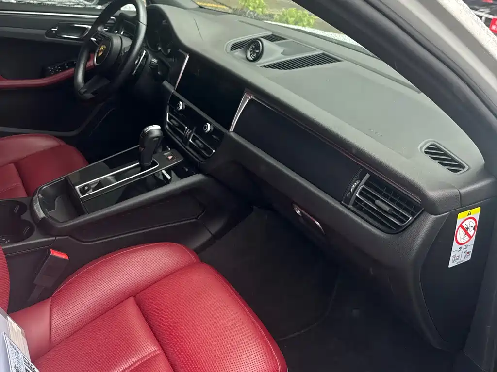 Porsche Macan — миниатюра 4