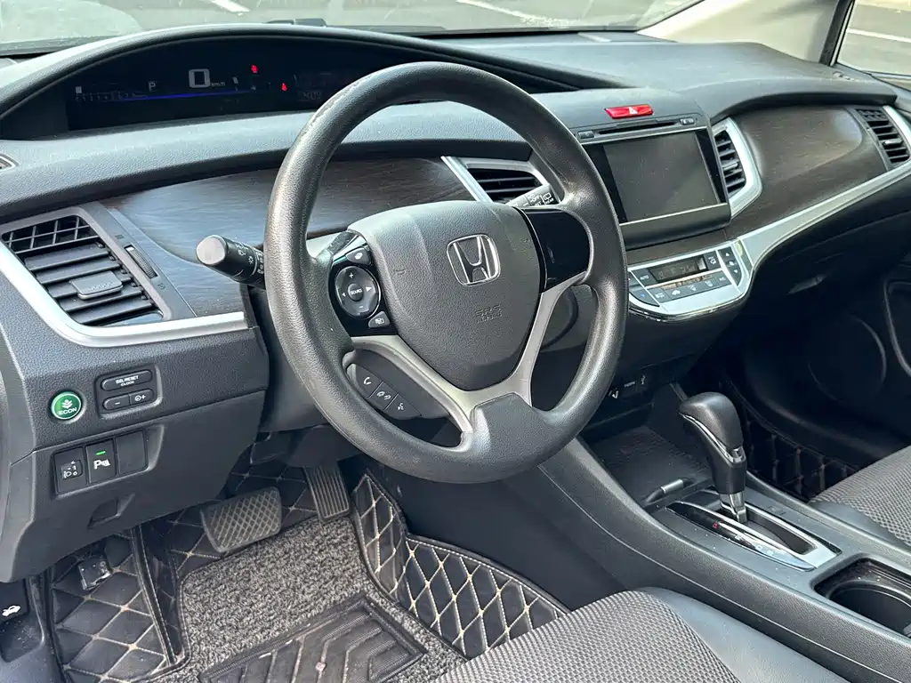Honda Jade — миниатюра 5