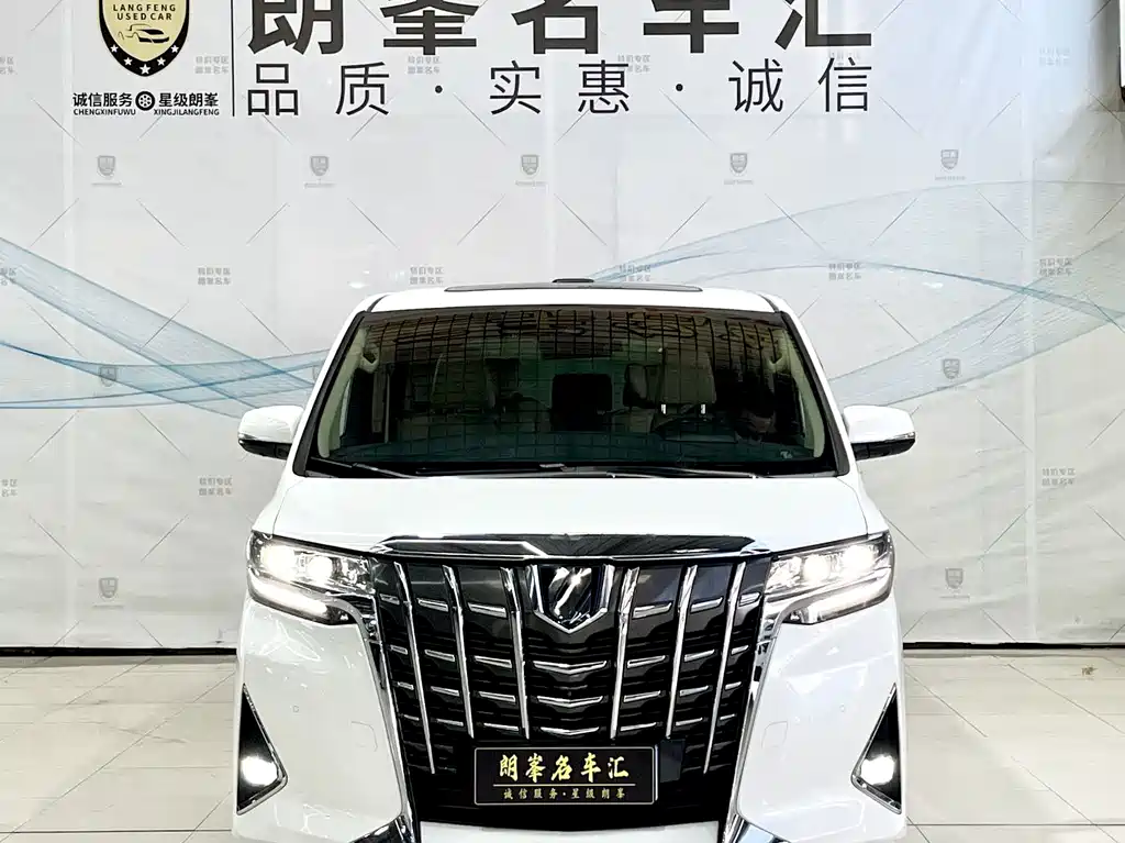 Toyota Alphard — миниатюра 5