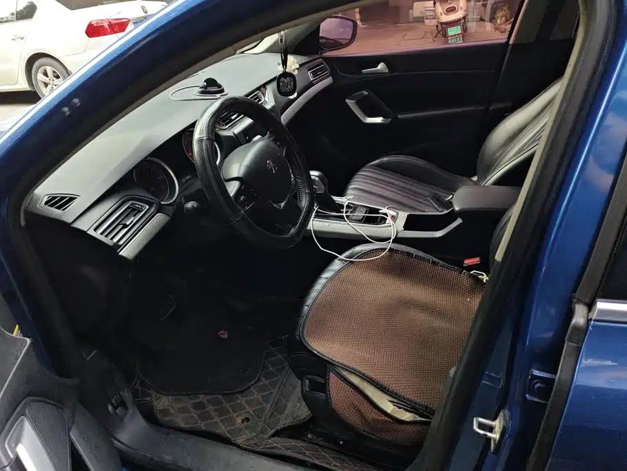 Peugeot 408 — миниатюра 9
