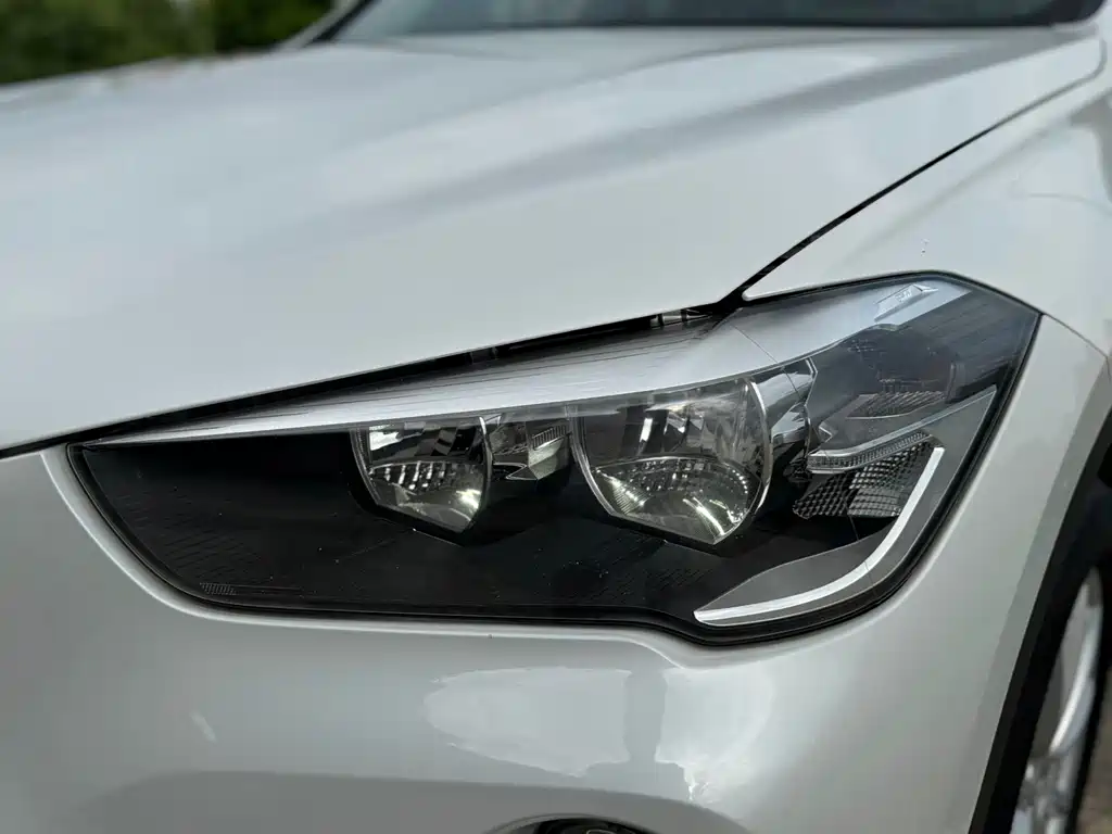 BMW X1 — миниатюра 10