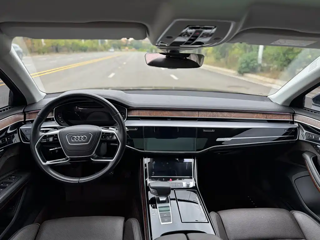 Audi A8 — миниатюра 16