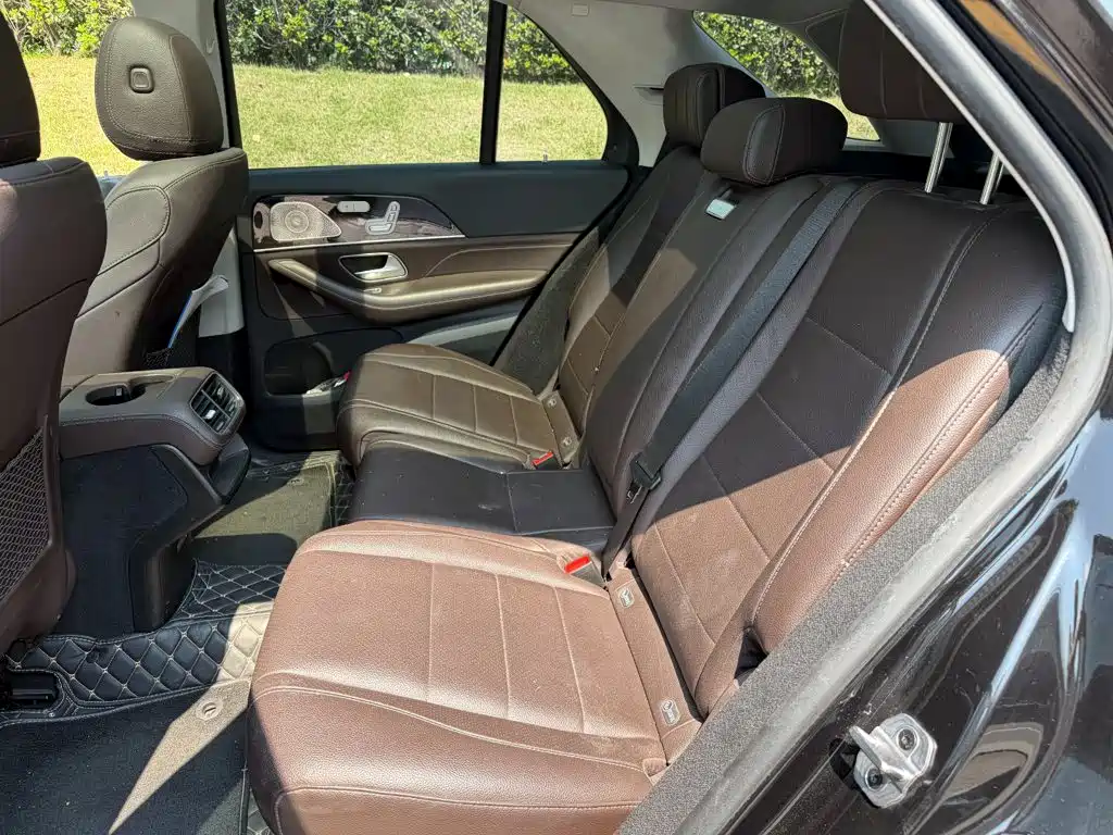 Mercedes-Benz GLE (Import) — миниатюра 12
