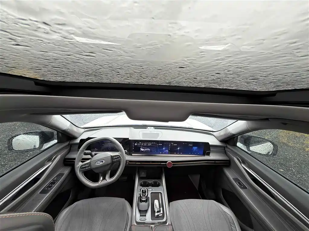 Ford Edge — миниатюра 11