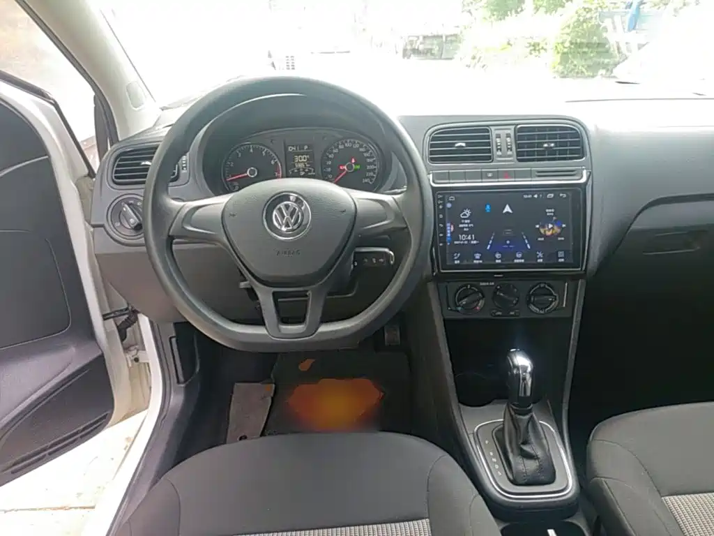 Volkswagen Polo — миниатюра 11