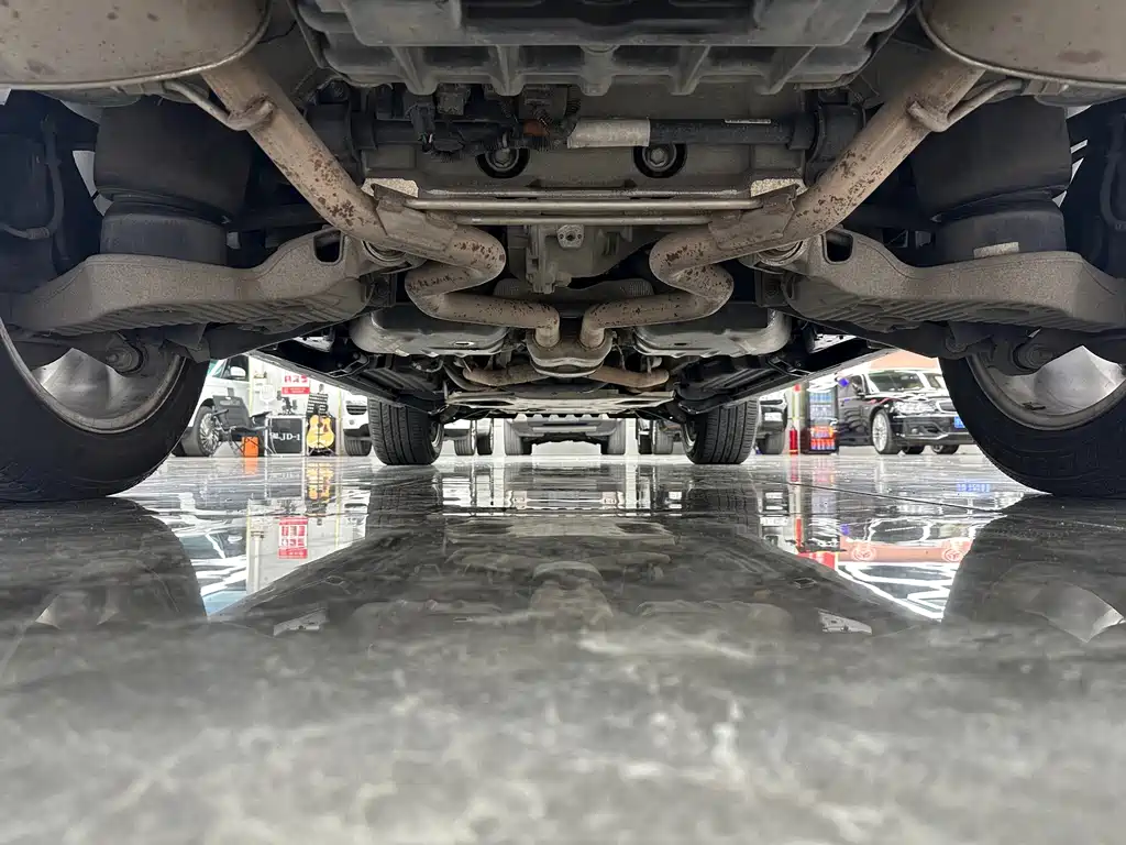 Land Rover Range Rover — миниатюра 14