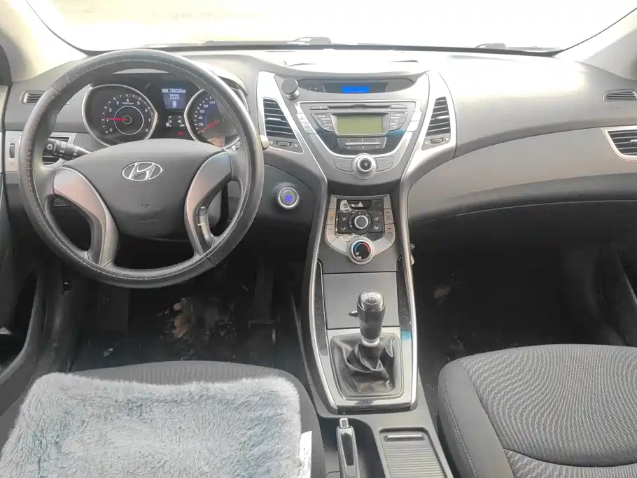 Hyundai Elantra Langdong — миниатюра 12