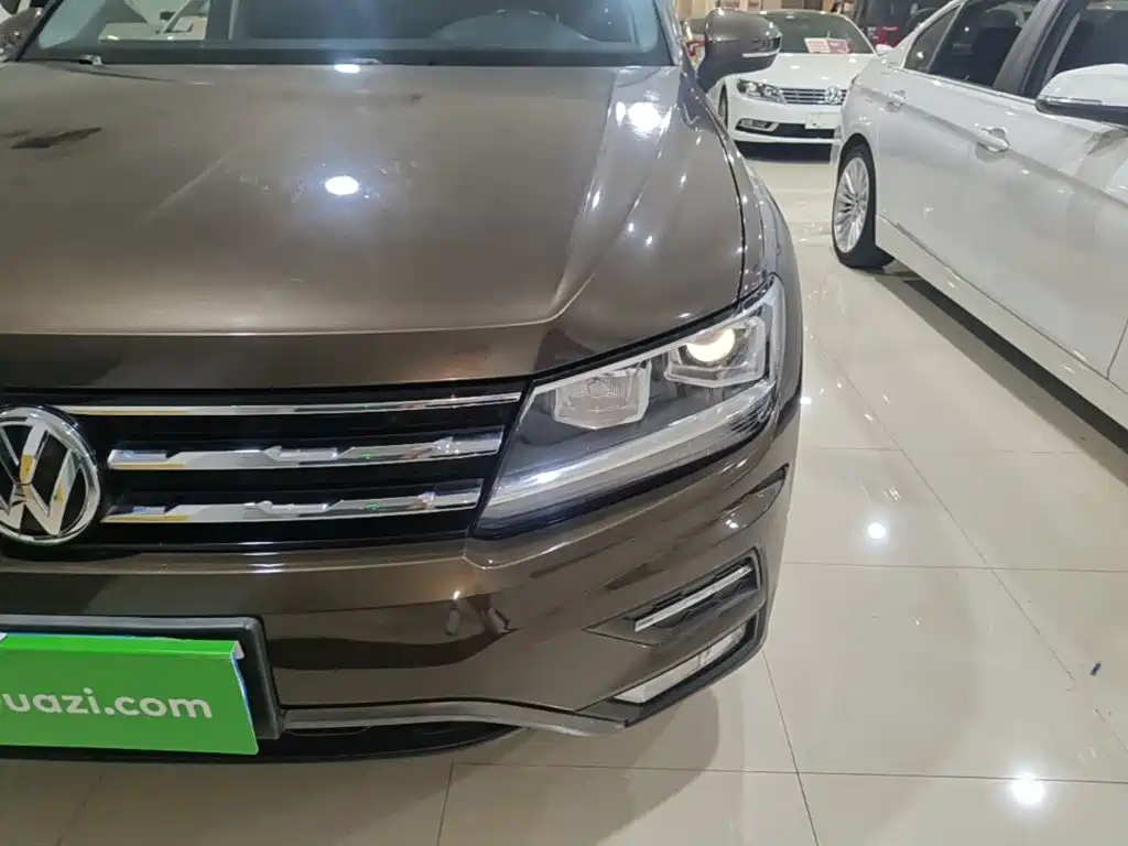 Volkswagen Tiguan L — миниатюра 24