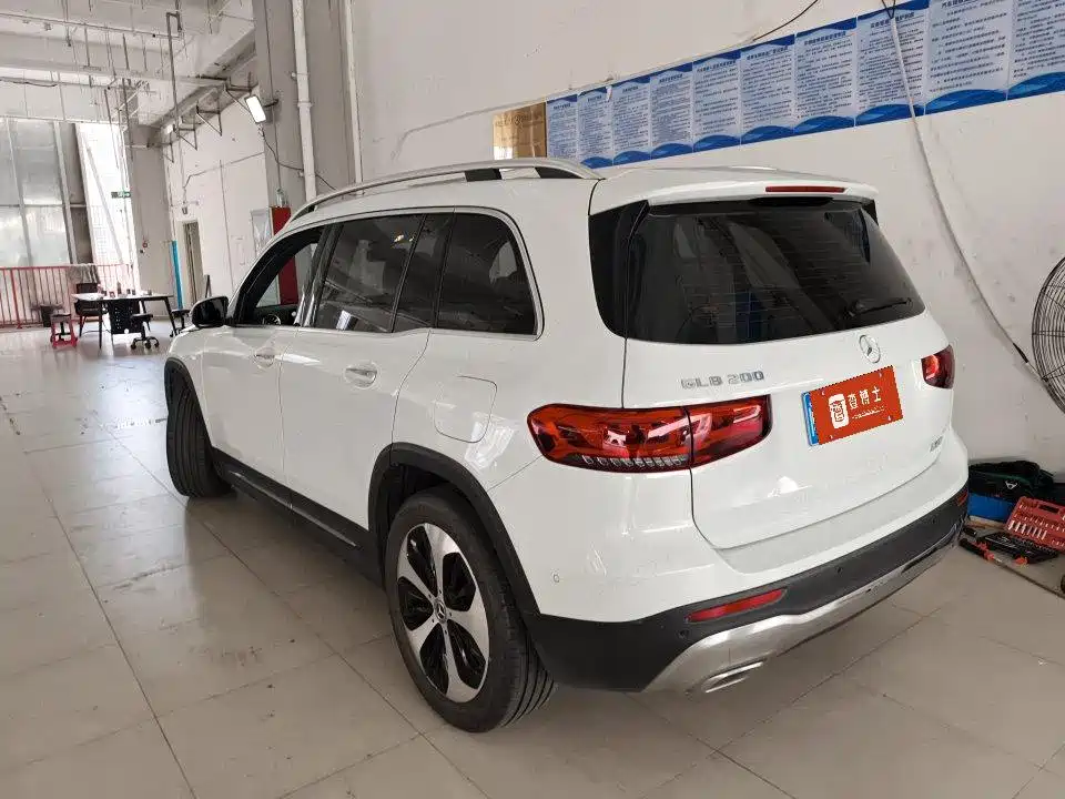 Mercedes-Benz GLB — миниатюра 3