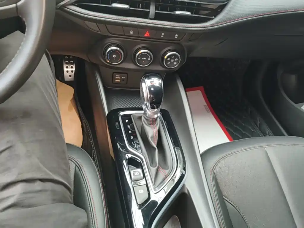 Buick Verano — миниатюра 14