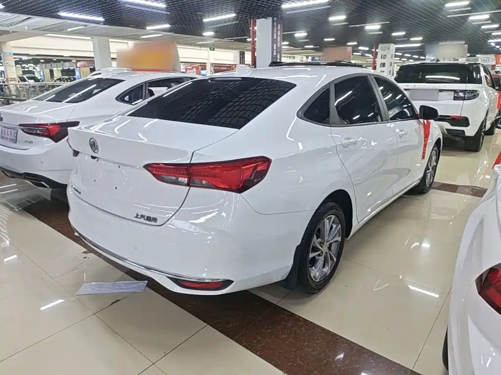 Buick Verano — миниатюра 7