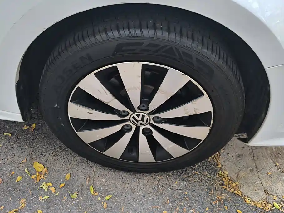 Volkswagen Sagitar — миниатюра 6