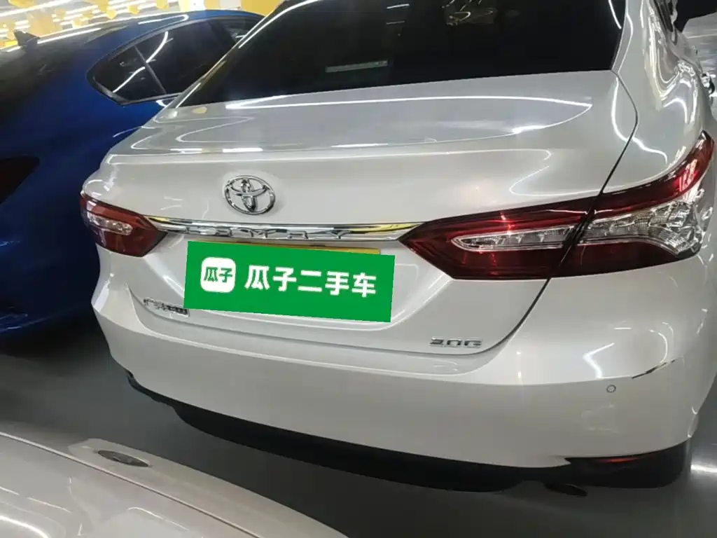 Toyota Camry — миниатюра 6