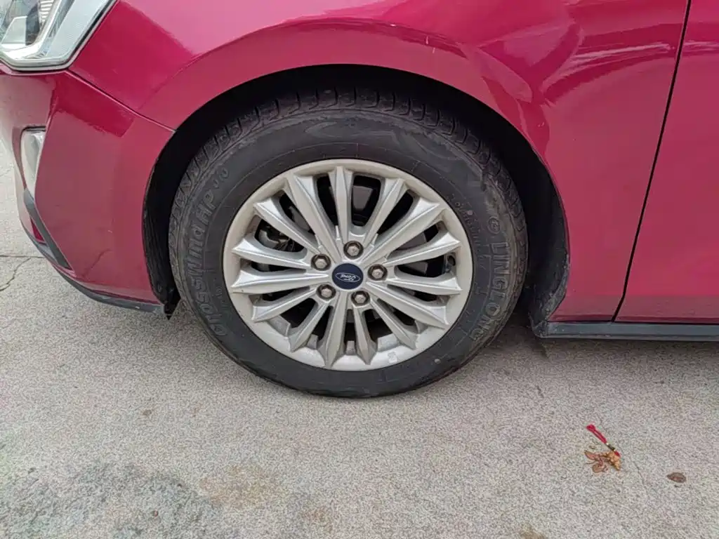 Ford Focus — миниатюра 23