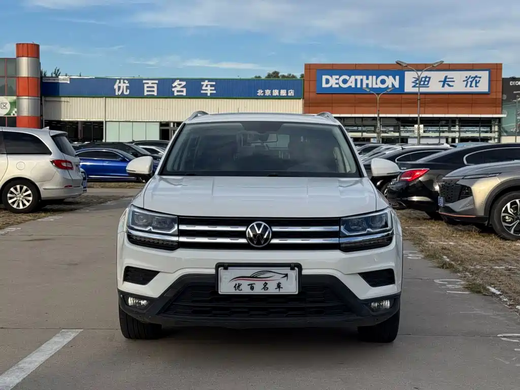 Volkswagen Tharu — миниатюра 2