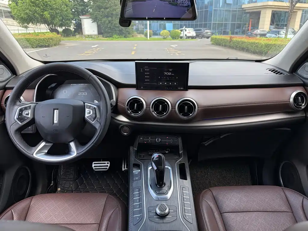 Wey Wey VV6 — миниатюра 6