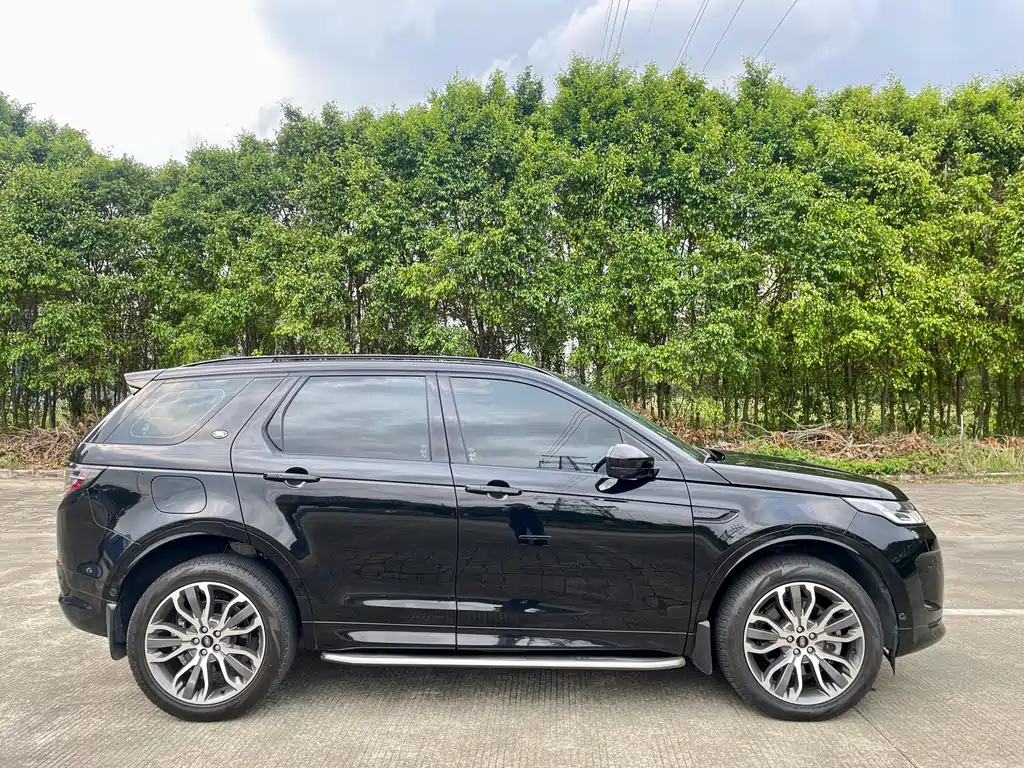 Land Rover Discovery Sport - фото 14