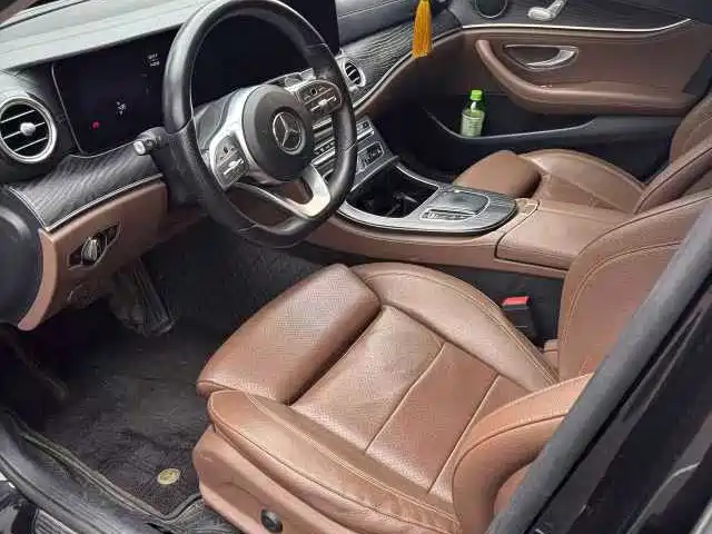 Mercedes-Benz E-Class — миниатюра 4