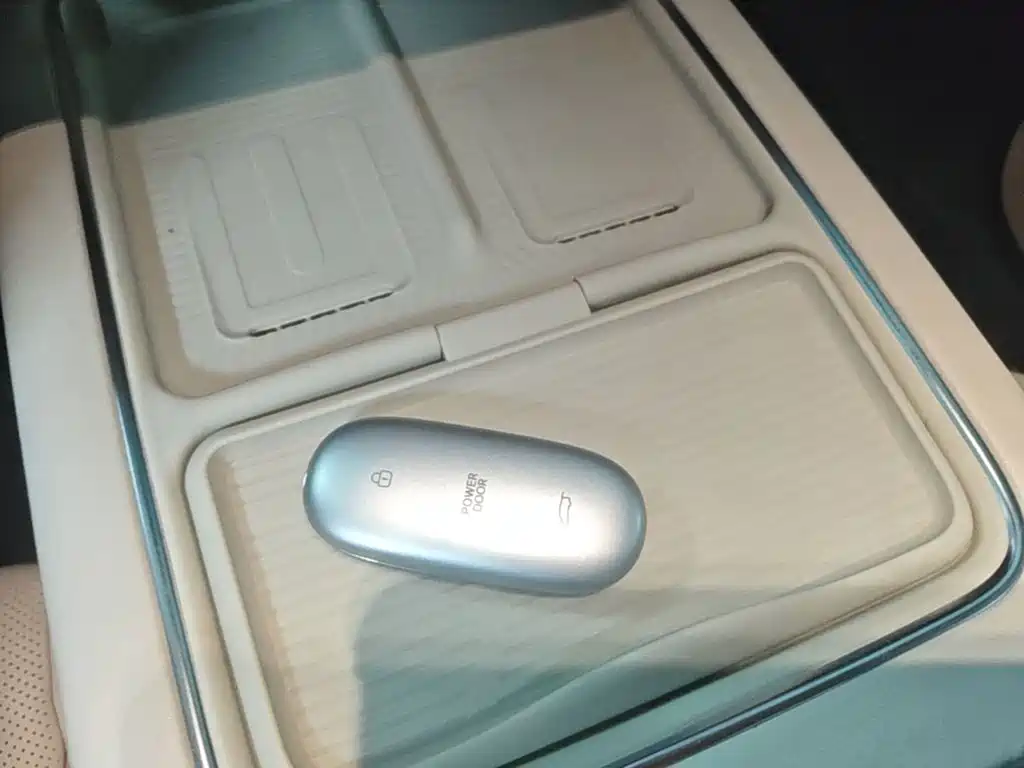 Li Auto Li MEGA — миниатюра 9