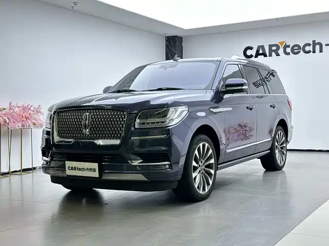 LINCOLN NAVIGATOR 2019