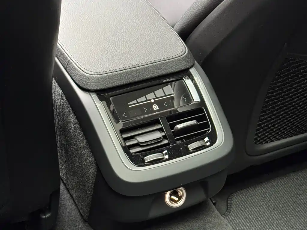 Volvo V90 — миниатюра 22