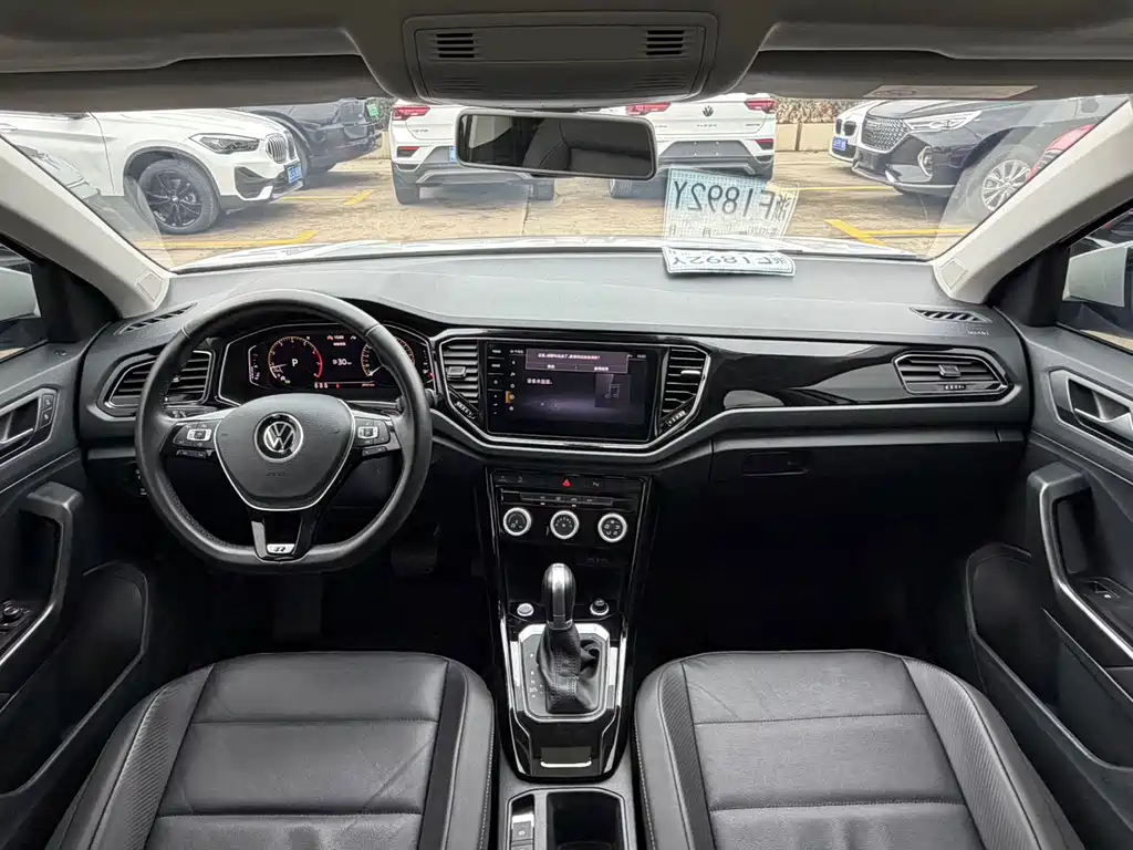 Volkswagen T-Roc — миниатюра 15